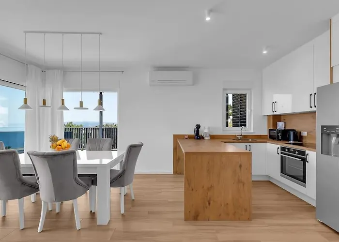 Villa Vip With Pool Makarska