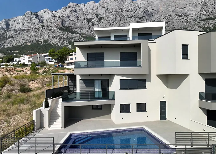Villa Vip With Pool Makarska