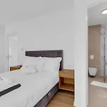 Vip With Pool 别墅 *