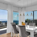 Vip With Pool 别墅 马卡尔斯卡