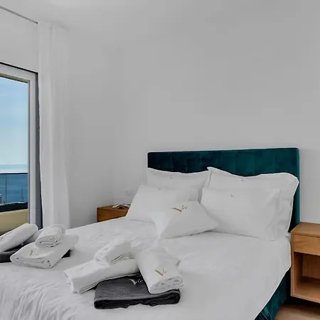 Vip With Pool Villa Makarska