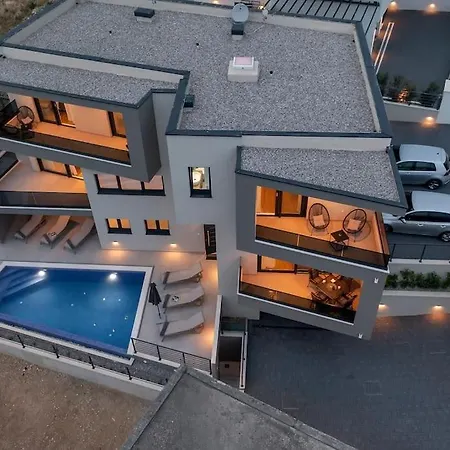 Vip With Pool Villa