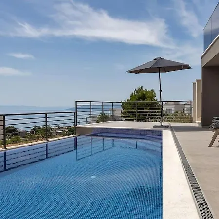 Villa Vip With Pool Makarska