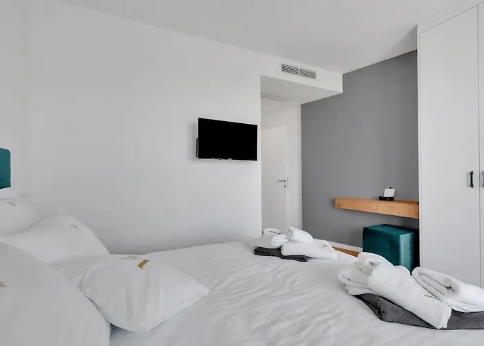 Vip With Pool Μακάρσκα